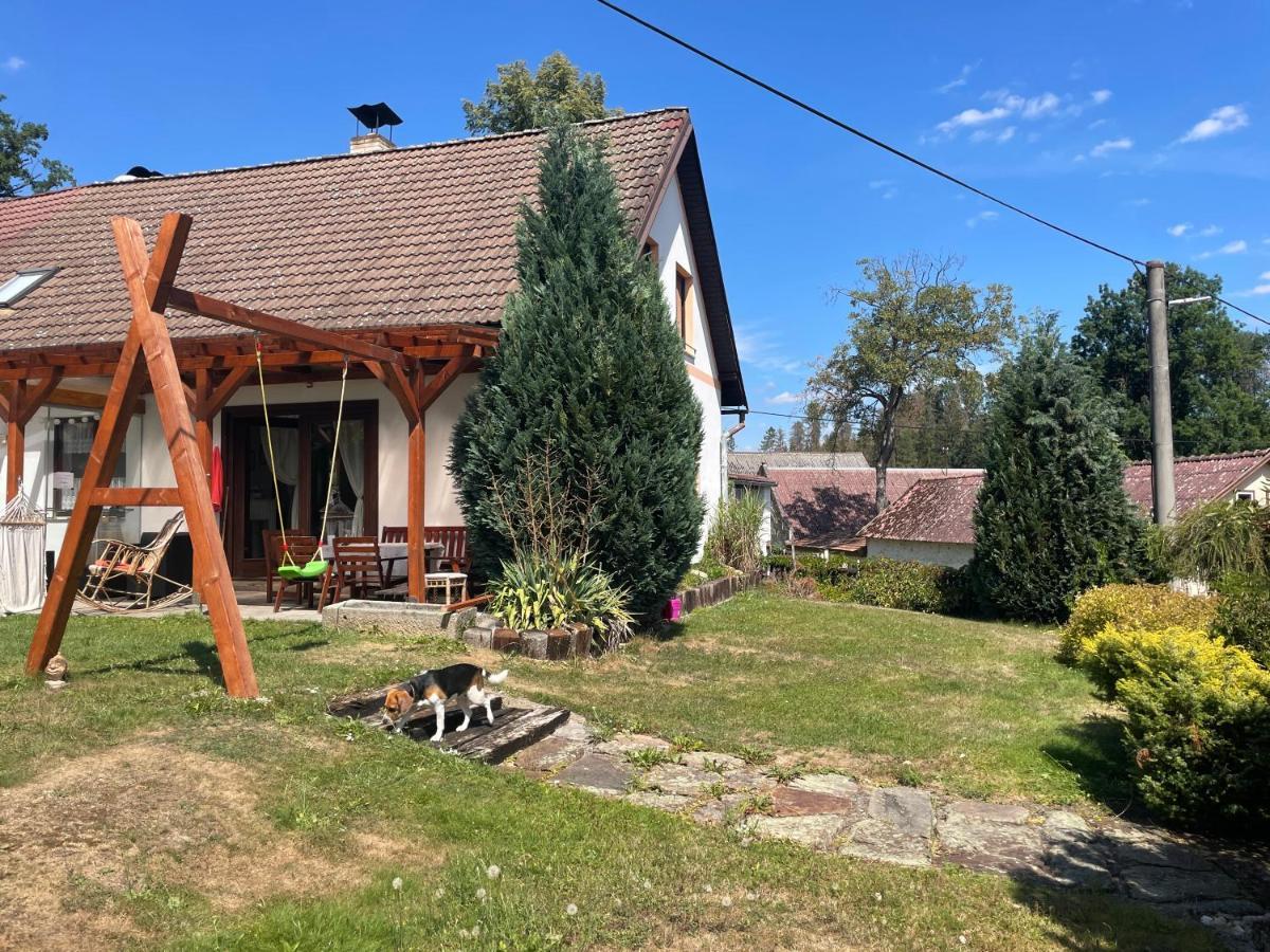 Apartman Beruska Krelovice Zewnętrze zdjęcie